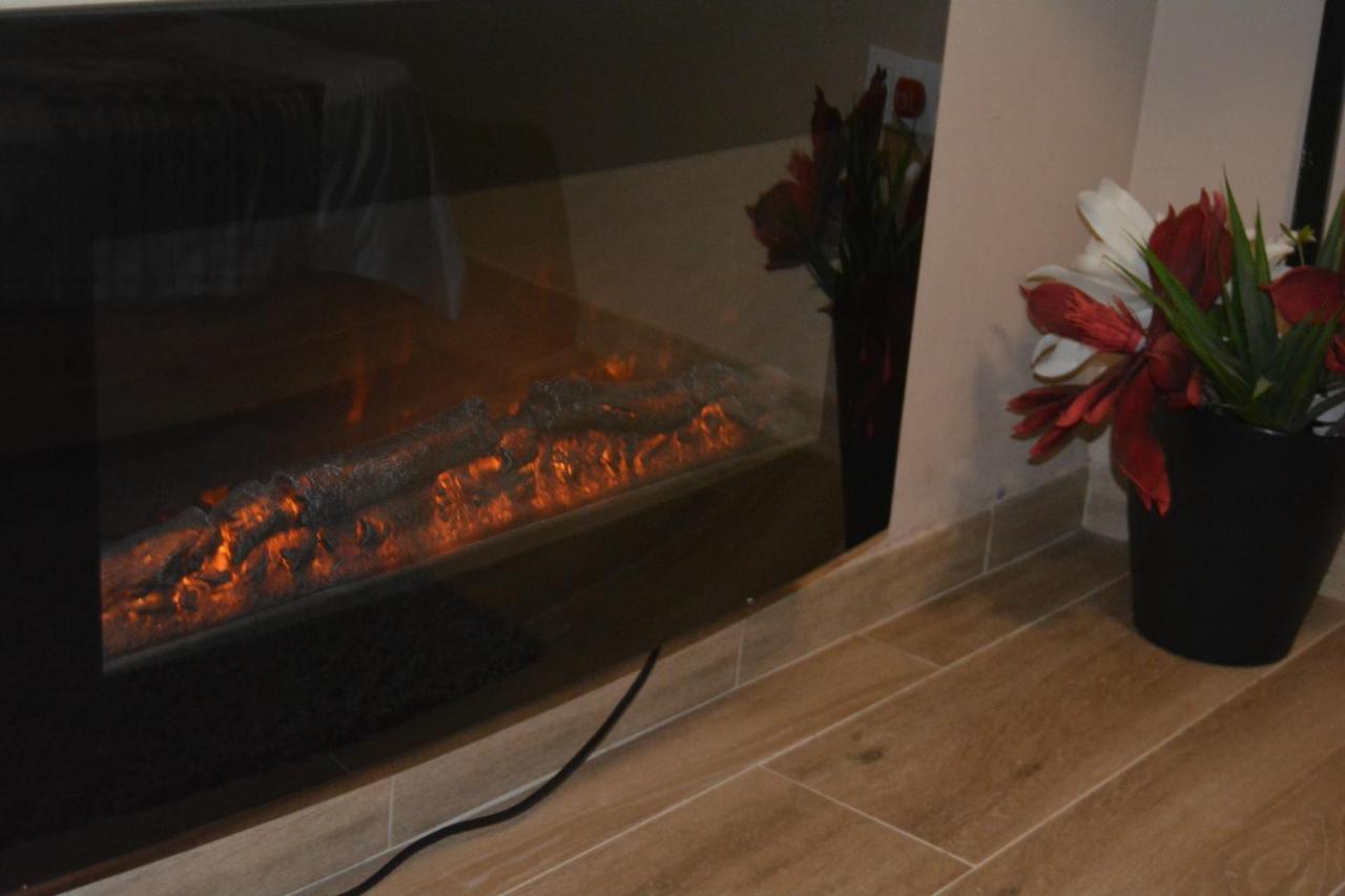 Casa Rural La Zzinetina Con Jacuzzi كونستانتينا المظهر الخارجي الصورة