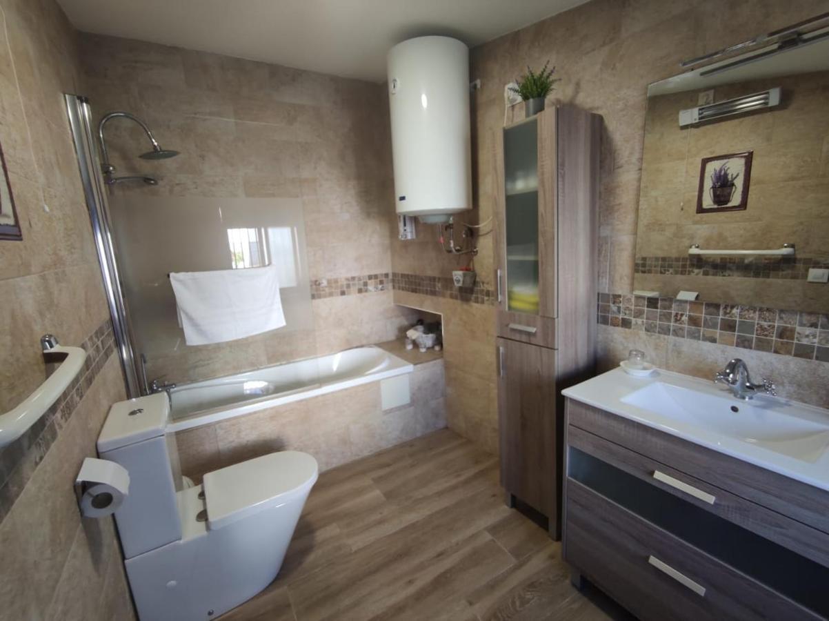 Casa Rural La Zzinetina Con Jacuzzi كونستانتينا المظهر الخارجي الصورة